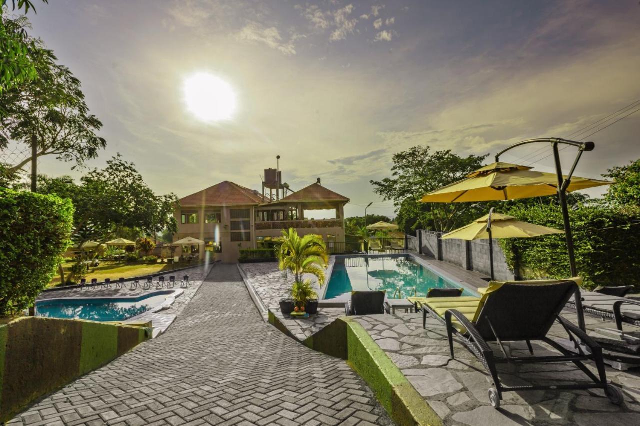 Santa Maria Hotel Εντέμπε Εξωτερικό φωτογραφία