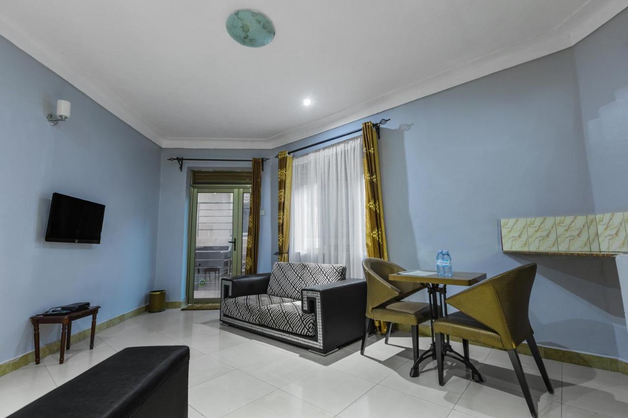 Santa Maria Hotel Εντέμπε Εξωτερικό φωτογραφία