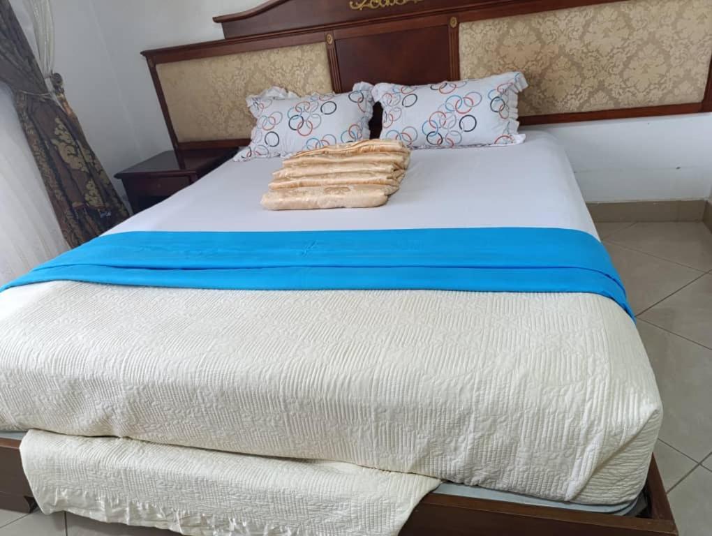 Santa Maria Hotel Εντέμπε Εξωτερικό φωτογραφία