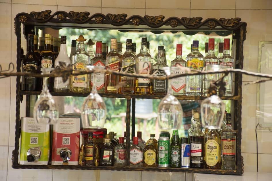 Santa Maria Hotel Εντέμπε Εξωτερικό φωτογραφία